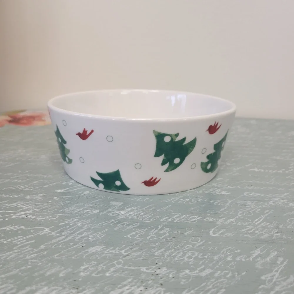 Holiday Cardinal by Studio Nova Soup Cereal Bowl‎ Green Trees Red Birds b413